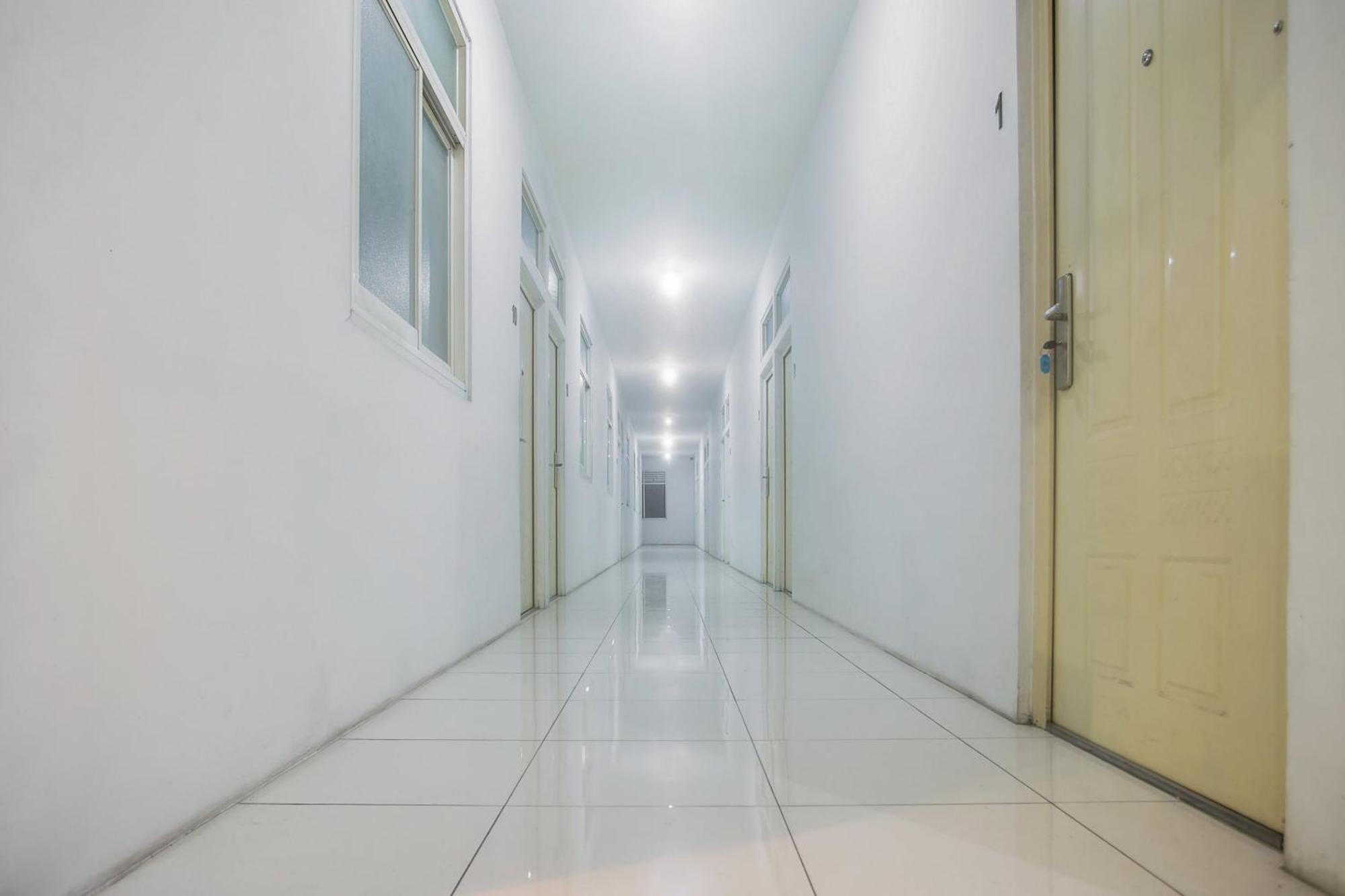 Oyo 850 Lapan Lapan Otel Banjarmasin  Dış mekan fotoğraf